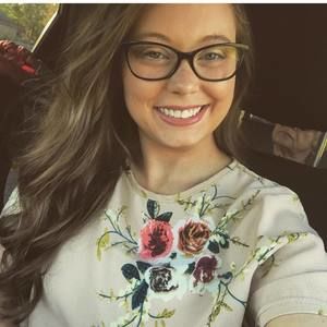 Meet your Posher, Elizabeth